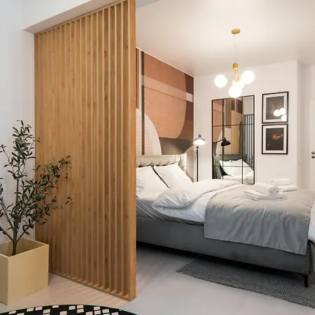 Central Spacious Apartment 910 Bucharest Exterior photo